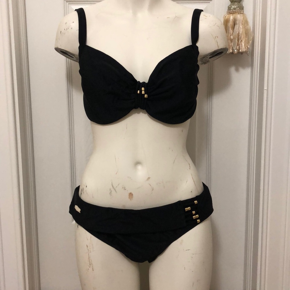 Black Bikini